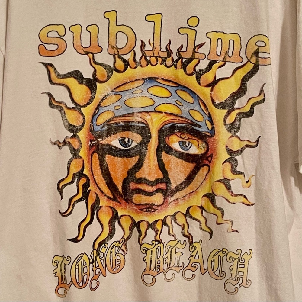 Sublime Long Beach T-shirt, White, size XL in good pre owned condition.